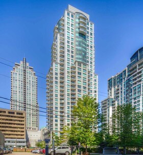 21 Hillcrest Avenue, Toronto, ON