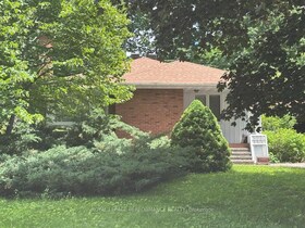 2061 Fairbanks Avenue, Ottawa, ON