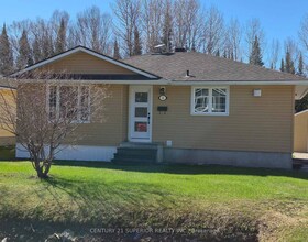 34 Redwing Ave, Thunder Bay, ON , MLS #X13244986 , Image - 1