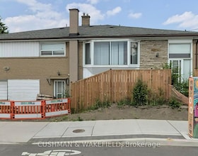 2492 Finch Avenue W, Toronto, ON