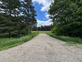 1018 Harriston Road, Huron, ON , MLS #X13476626 , Image - 1