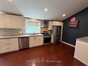 22 First Street, Dufferin, ON , MLS #W13487364 , Image - 1