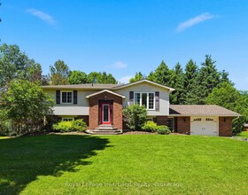 106 CEDAR Court, Grey County, ON , MLS #X13496552 , Image - 1