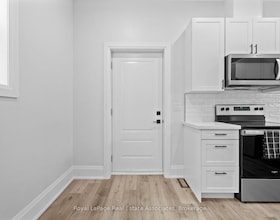 55 Cayuga Street, Brantford, ON , MLS #X13505038 , Image - 1