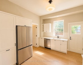 319 Piccadilly Street, Middlesex, ON , MLS #X13535564 , Image - 1