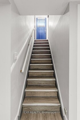 577 Dewan Street, Middlesex, ON , MLS #X13537676 , Image - 1