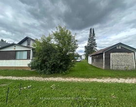 210 Mackenzie Avenue E, Rainy River, ON