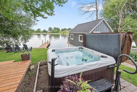 207 Rainbow Valley Drive, Lanark, ON , MLS #X13546922 , Image - 1