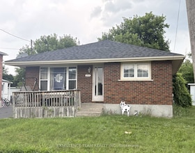 1007 GRAND Avenue, Stormont, Dund, ON