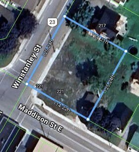 221 Winstanley Street, Perth, ON