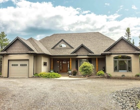 135 MICKELSON Drive E, Thunder Bay, ON , MLS #X13610102 , Image - 1