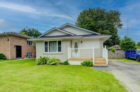 140 Queen Street E, Wellington, ON