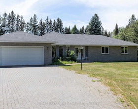 1155 Victor Street S, Thunder Bay, ON , MLS #X13614590 , Image - 1