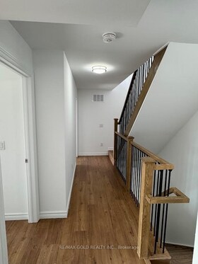 12 Suncrest Lane, Muskoka, ON , MLS #X13625624 , Image - 1