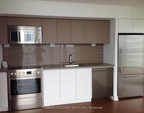 75 Queens Wharf Road, Toronto, ON