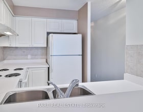11 Lee Centre Drive, Toronto, ON , MLS #E13626872 , Image - 1