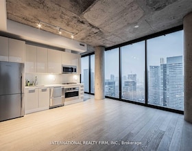 224 King Street W, Toronto, ON , MLS #C13554620 , Image - 1