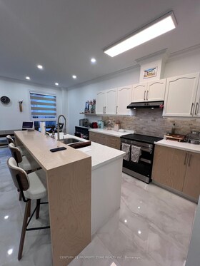 3534 Fountain Park Avenue, Peel, ON , MLS #W13622756 , Image - 1