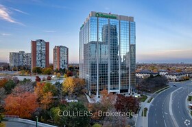 3 Robert Speck Parkway, Peel, ON