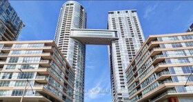 21 Iceboat Terrace, Toronto, ON