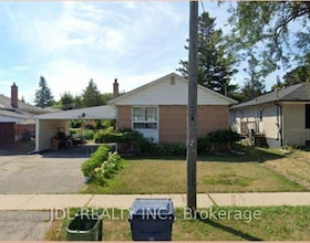 11 Hawkedon Crescent, Toronto, ON