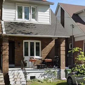 32 Glebeholme Boulevard, Toronto, ON