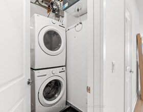 520 PIMIWIDON Street, Ottawa, ON , MLS #X13485596 , Image - 1