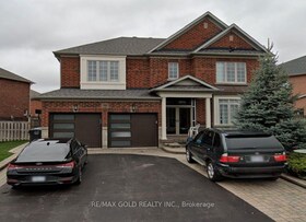 52 Saint Hubert Drive, Peel, ON