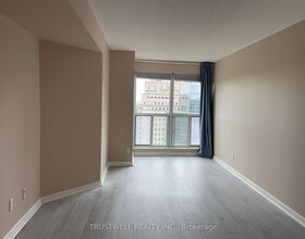 8 Park Road, Toronto, ON , MLS #C13609874 , Image - 1