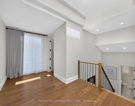 5178 Hunter Drive, Halton, ON , MLS #W13606298 , Image - 1