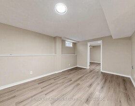 72 Halfmoon Square, Toronto, ON , MLS #E13502528 , Image - 1