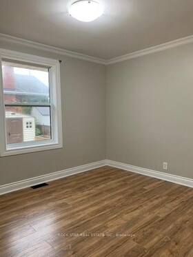 960 Dunsmure Road, Hamilton, ON , MLS #X13503994 , Image - 1