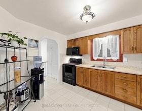335 East Avenue N, Hamilton, ON , MLS #X13602152 , Image - 1