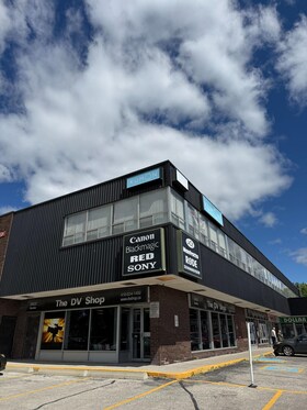 3400 Dundas Street W, Toronto, ON