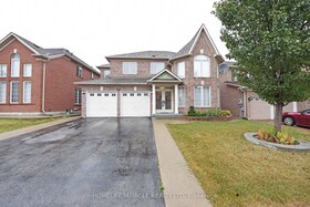 8 Gruber Drive, Peel, ON