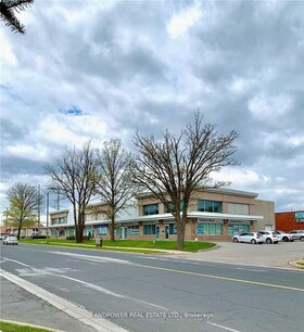 8355 Woodbine Avenue, York, ON