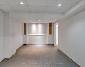 5554 Creditrise Place, Peel, ON , MLS #W13522998 , Image - 1