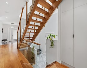 8 Firwood Crescent, Toronto, ON , MLS #W13528890 , Image - 1