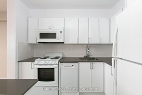 666 Spadina Avenue, Toronto, ON , MLS #C13532606 , Image - 1