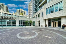 18 Holmes Avenue, Toronto, ON