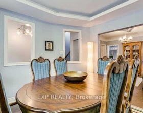 102 Rosslyn Avenue N, Hamilton, ON , MLS #X13541340 , Image - 1