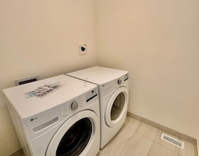 86 Valley Trail Place, Hamilton, ON , MLS #X13574062 , Image - 1