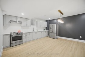 7 Balloon Crescent, Peel, ON , MLS #W13805128 , Image - 1