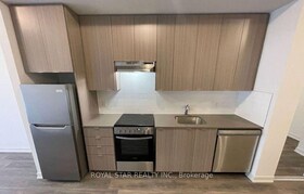 58 Sky Harbour Drive, Peel, ON , MLS #W13545472 , Image - 1