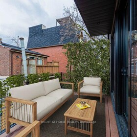 60 Winchester Street, Toronto, ON , MLS #C13552970 , Image - 1