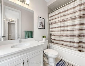 476 Kennedy Circle W, Halton, ON , MLS #W13553284 , Image - 1