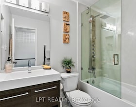 6060 Snowy Owl Crescent, Peel, ON , MLS #W13562430 , Image - 1