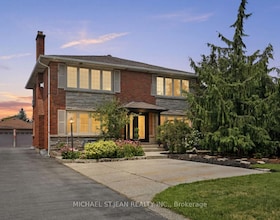 33 Centennial Parkway S, Hamilton, ON , MLS #X13557296 , Image - 1
