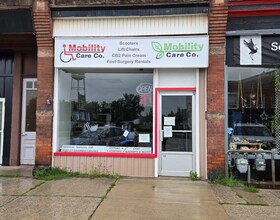 10 Main Street W, Lanark, ON
