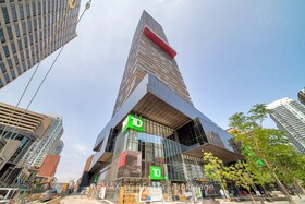 8 Eglinton Avenue E, Toronto, ON